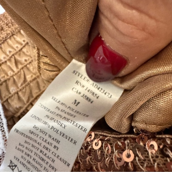 Sadie & Sage Gold Sequin Crop Camisole - Picture 3 of 3